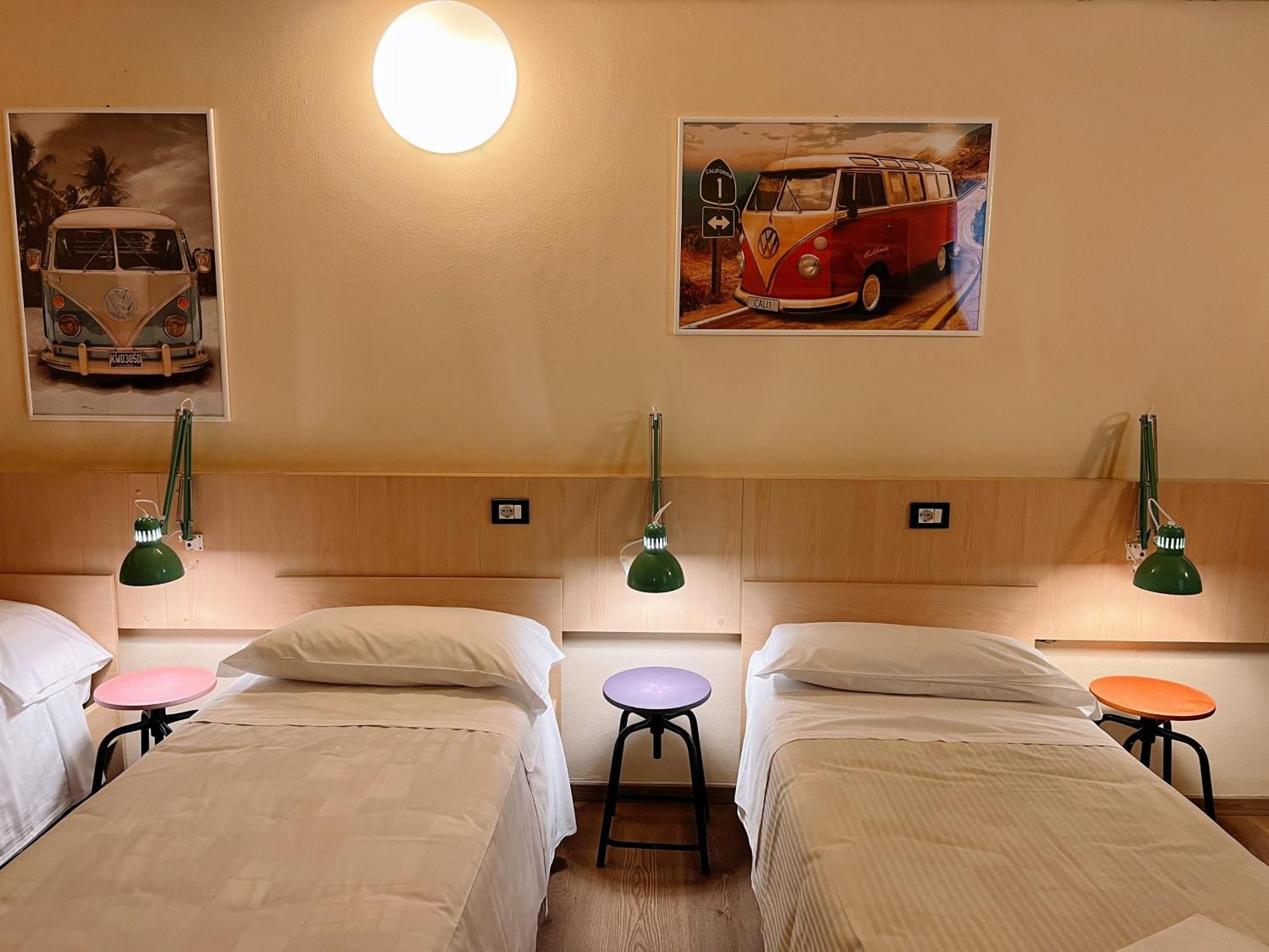 Central Hostel Bg Bergame Extérieur photo