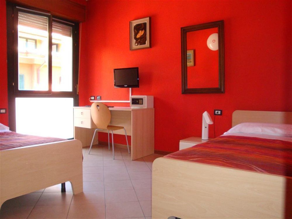 Central Hostel Bg Bergame Extérieur photo