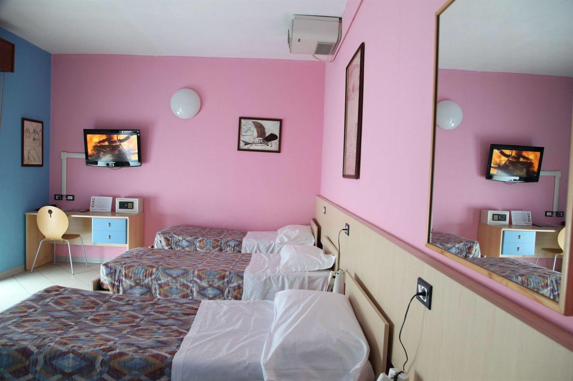 Central Hostel Bg Bergame Extérieur photo