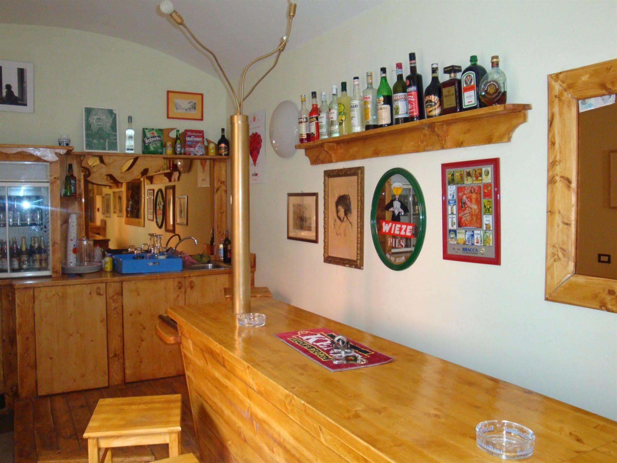 Central Hostel Bg Bergame Extérieur photo