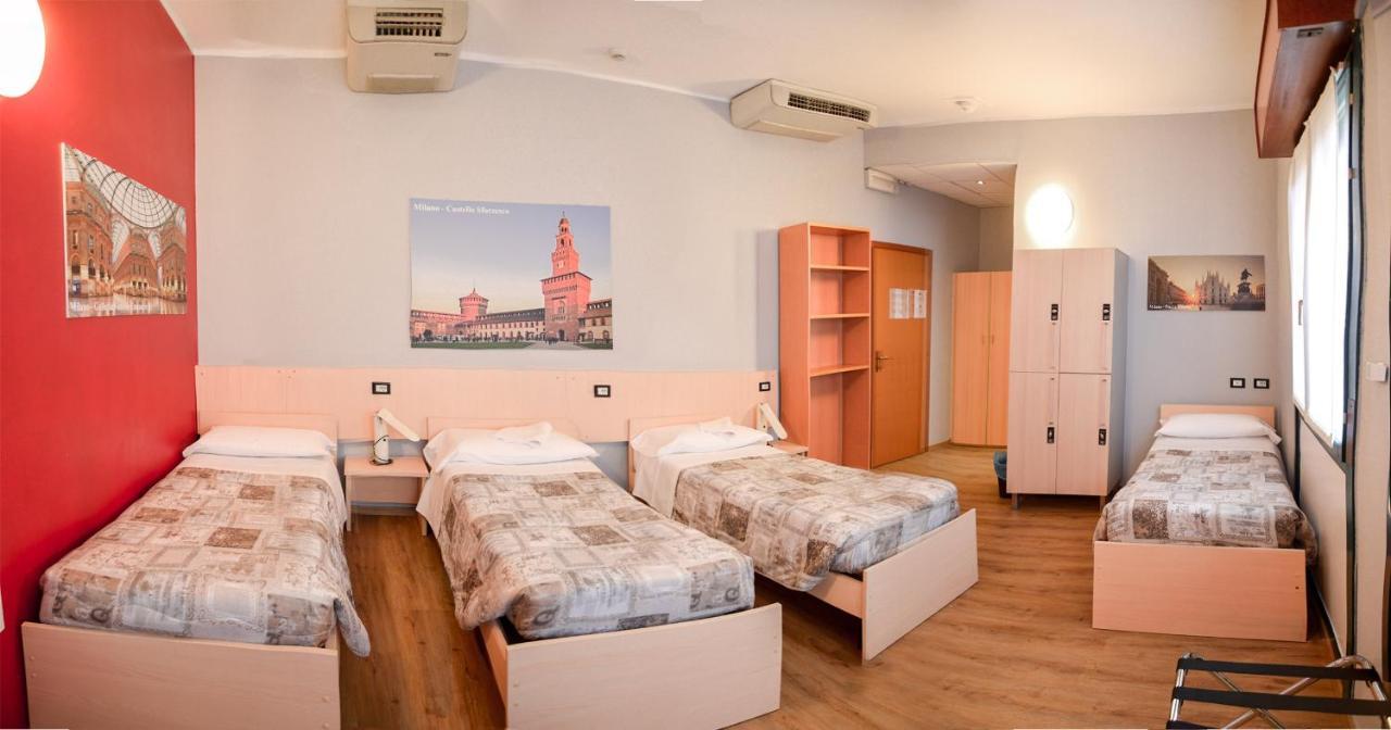 Central Hostel Bg Bergame Extérieur photo